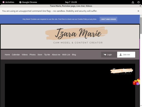 Tzara Marie With Cash